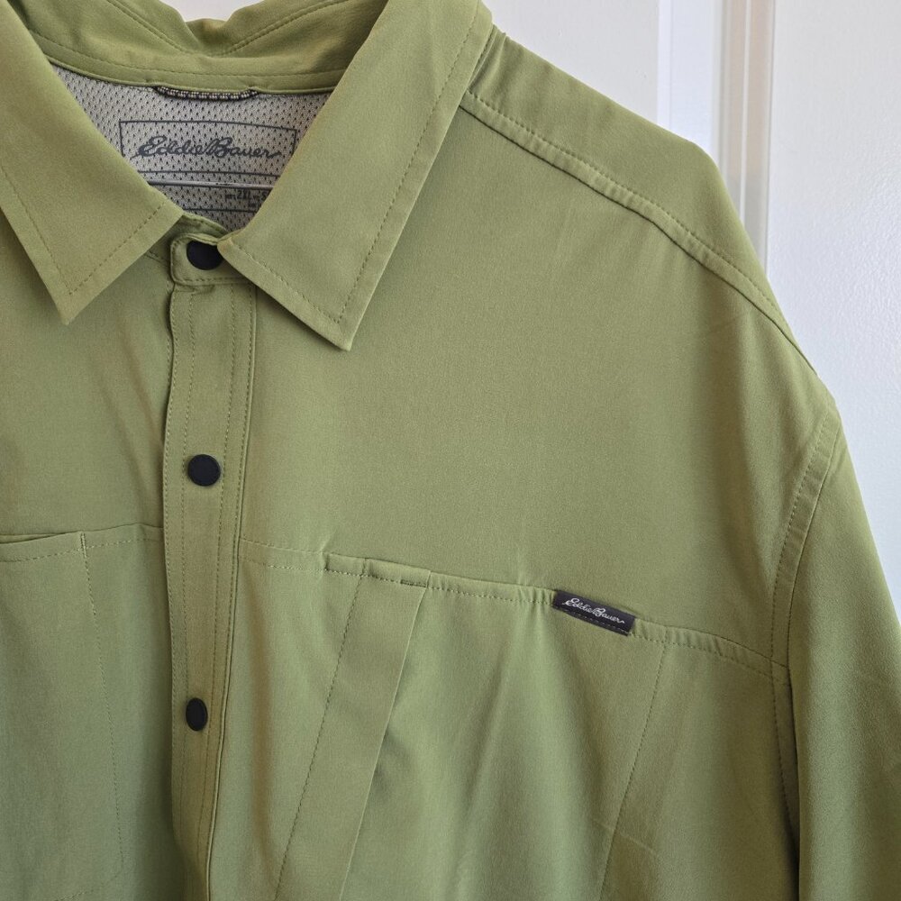 Eddie Bauer Men's UPF Guide 2.0 Short-Sleeve Shirt - Picture 6 of 6